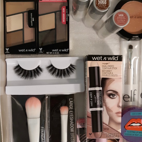 Gift Set - Picture 7 of 7